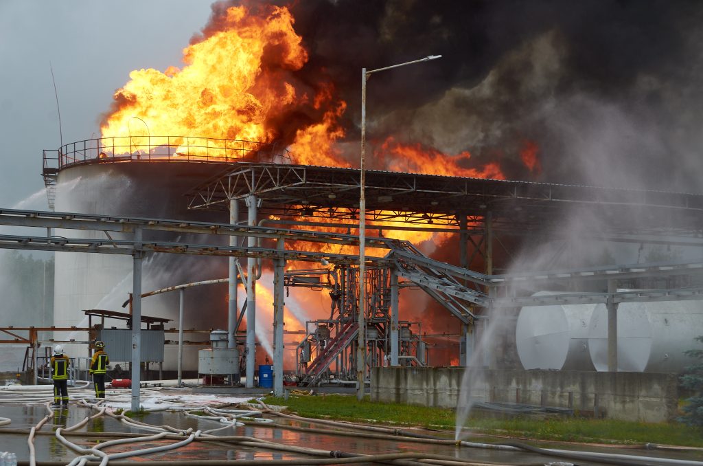 Guerra Irán y el mercado inmobiliario de la Costa del Sol. The Iran-US conflict and the property market on the Costa del Sol. La guerre en Iran et le marché immobilier de la Costa del Sol.