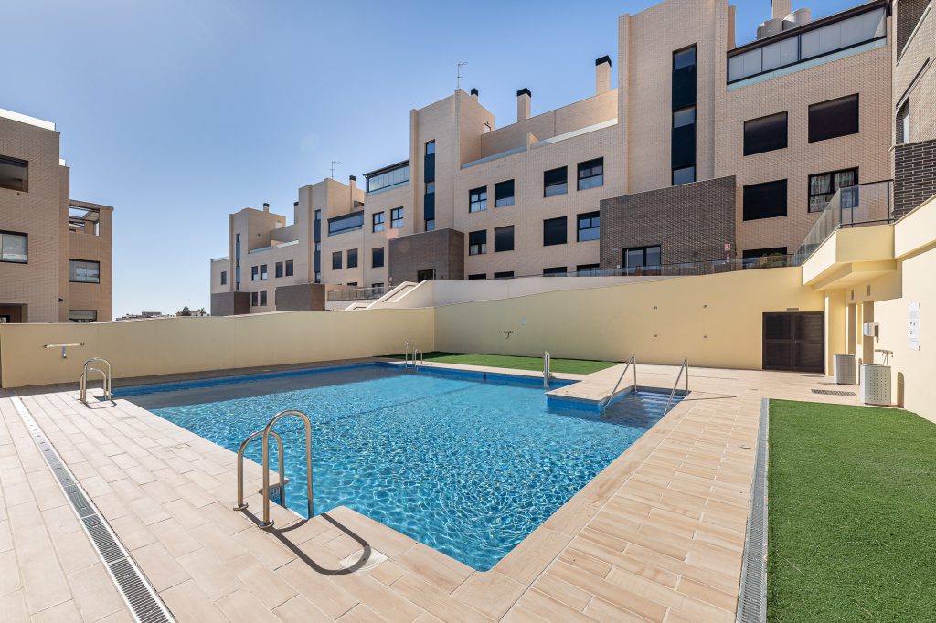 Penthouse Torremolinos by Hernan Bustos Real Estate Experts