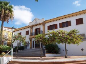 Casa de la Cultura Arroyo de la Miel - Hernan Bustos